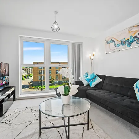 Apartment Luxury 2 Bed 2 Bath- City Centre - Netflix - Wifi - On-street Parking Birmingham